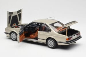 BMW 635 CSi E24 Bronzit Beige Metallic AUTOart 1:18 70523 Diecast - image 5 of 8