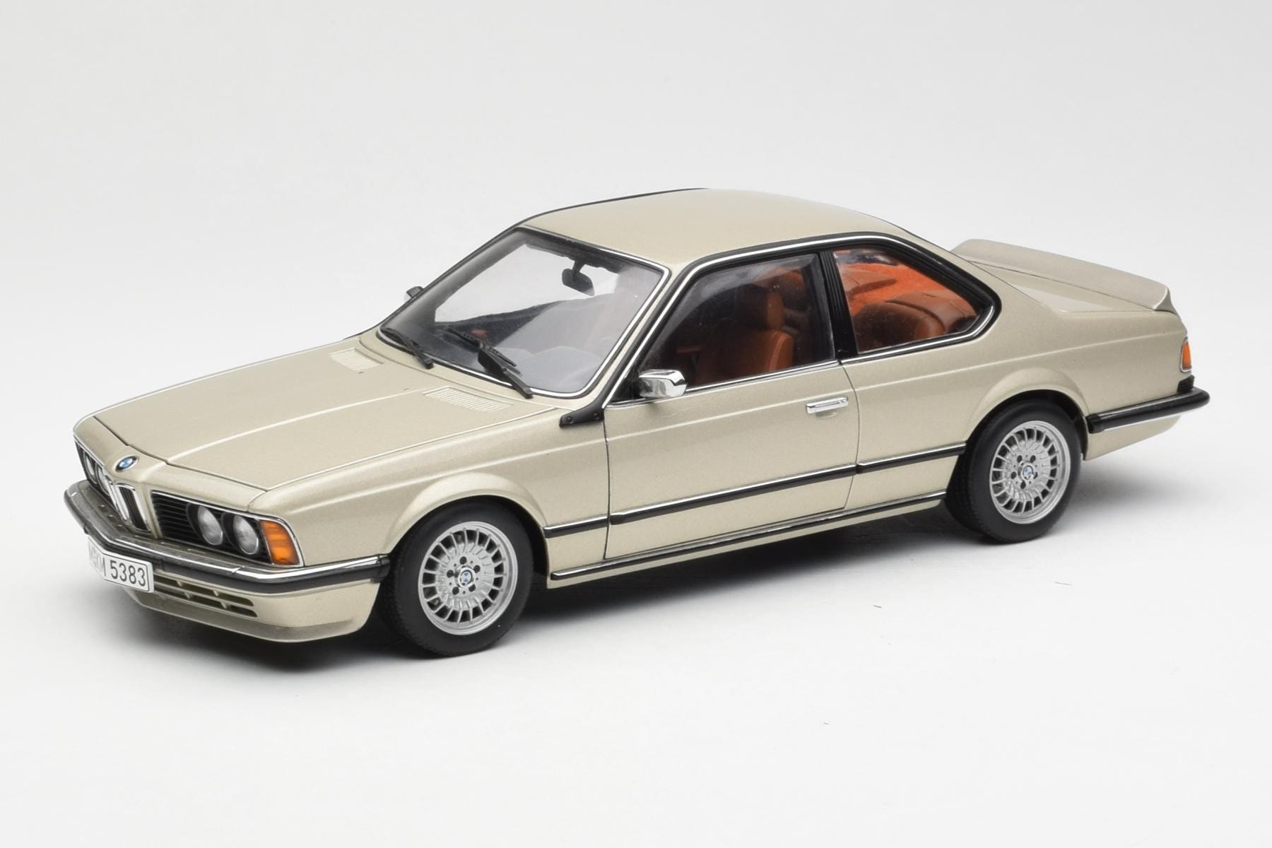 AUTOart BMW 635 CSi E24 1:18 Diecast Grand Tourer
