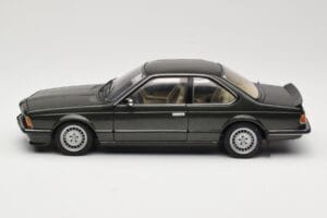 BMW 635 CSi E24 Malachit Green Metallic AUTOart 1:18 70522 Diecast - image 4 of 8