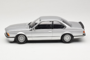 BMW 635 CSi E24 Silver Minichamps 1:18 155028107 Diecast - image 3 of 6