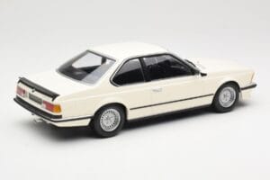 BMW 635 CSi E24 White Minichamps 1:18 155028102 Diecast - image 2 of 6