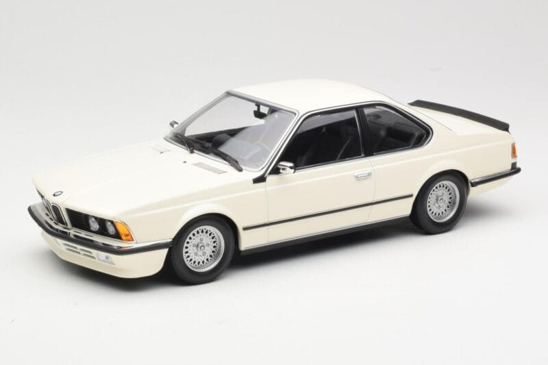 BMW 635 CSi E24 White Minichamps 1:18 155028102 Diecast