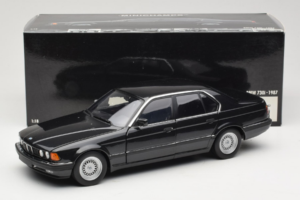 BMW 730i E32 Black Metallic Minichamps 1:18 100023002 Diecast - image 8 of 8
