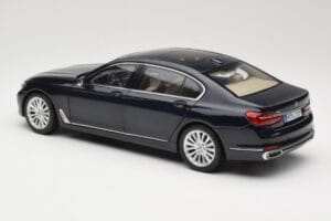 BMW 750Li F02 Imperial Blue Paragon 1:18 80432405586 Diecast - image 7 of 8