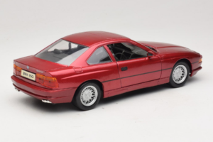 BMW 850i E31 Red Tchibo 1:18 36157 Diecast - image 3 of 8