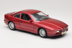 BMW 850i E31 Red Tchibo 1:18 36157 Diecast - image 6 of 8
