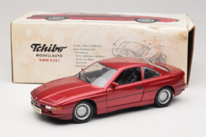 BMW 850i E31 Red Tchibo 1:18 36157 Diecast - image 8 of 8