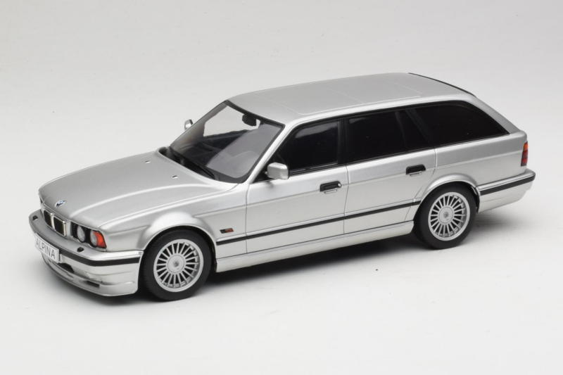 BMW Alpina B10 E34 4.6 Touring Silver MCG 1:18 BMW Alpina B10 E34 4.6 Touring Silver MCG 1:18 MCG18332MCW Diecast