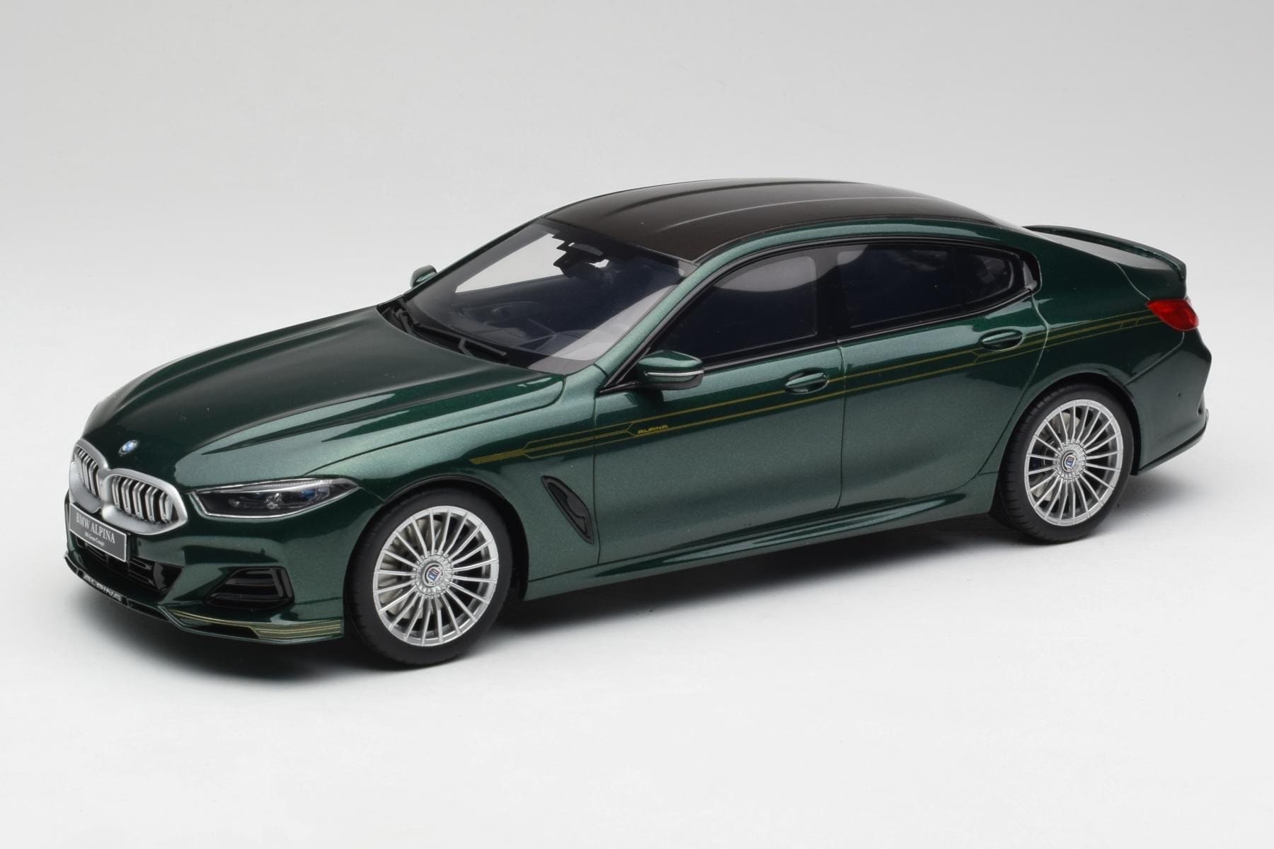 新品 1/18 GTスピリット アルピナ B8 アルピナグリーン GT Spirit BMW Alpina B8 G16 1:18 Resin Green