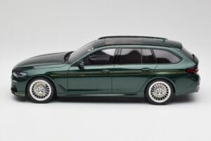 BMW Alpina B5 G31 Touring Green GT Spirit 1:18 GT475 Resin - image 4 of 5