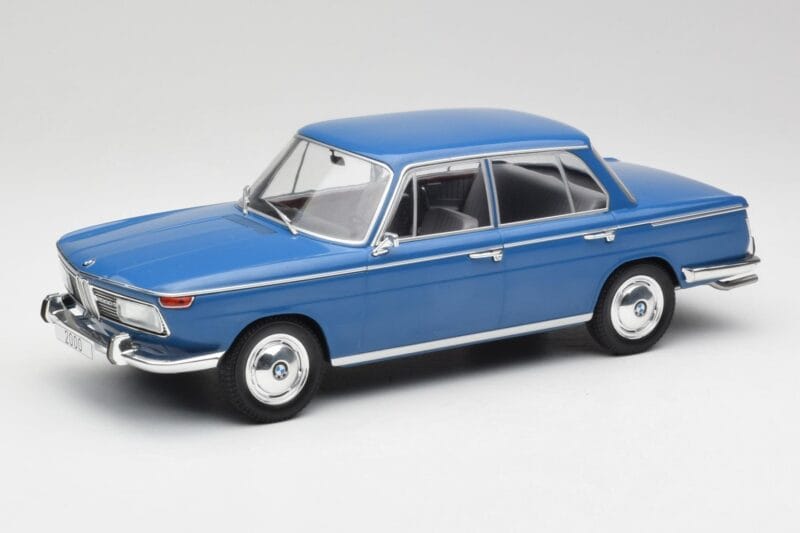BMW 2000 Tilux E120 Caribe Blue MCG 1:18 MCG18291 Diecast