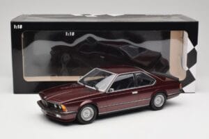 BMW 635 CSi E24 Karmesinrot Metallic Minichamps 1:18 155028105 Diecast - image 6 of 6