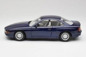 BMW E31 850i Mauritius Blue Maisto 1:18 438813100299 Diecast - image 4 of 8