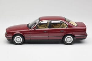 BMW 535i E34 Red Minichamps 1:18 100024002 Diecast - image 4 of 8