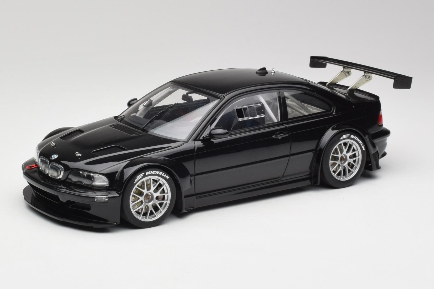 BMW M3 GTR E46 Plain Body Jet Black AUTOart 1:18