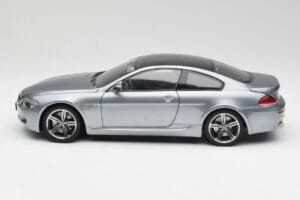 BMW M6 E63 Silver Grey Kyosho 1:18 08703GR Diecast - image 4 of 8