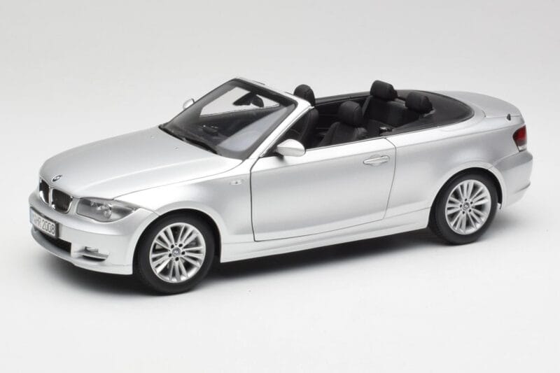 BMW 135i E88 Cabriolet Titan Silver Kyosho 1:18 80430427021 Diecast