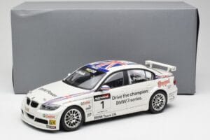 BMW E90 320si #1 A. Priaulx WTCC Champion 2006 Kyosho 1:18 80430429067 Diecast - image 8 of 8