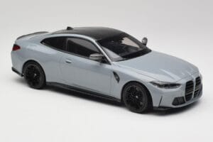 BMW M4 G82 Brooklyn Grey Minichamps 1:18 155020124 Diecast - image 4 of 6