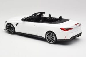 BMW M4 G82 Cabriolet Alpine White Minichamps 1:18 155021031 Diecast - image 5 of 6