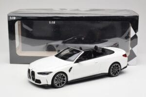 BMW M4 G82 Cabriolet Alpine White Minichamps 1:18 155021031 Diecast - image 6 of 6
