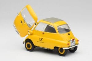 BMW Isetta 250 Deutsche Bundespost Revell 1:18 925 Diecast - image 5 of 8