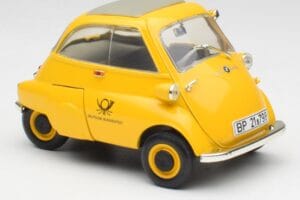 BMW Isetta 250 Deutsche Bundespost Revell 1:18 925 Diecast - image 6 of 8