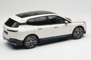BMW iX Alpine White Minichamps 1:18 110023102 Diecast - image 3 of 8