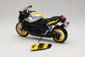 BMW K1200S Yellow Black Minichamps 1:10 80430309224 Diecast - image 5 of 8