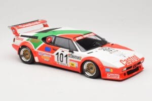 BMW M1 Winther Racing K. Winther / D. Mercer 24 Hours of Le Mans 1984 Minichamps 1:18 155842901 Diecast - image 4 of 6