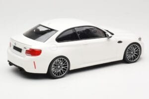 BMW M2 Competition F87 White Minichamps 1:18 155028000 Diecast - image 2 of 6