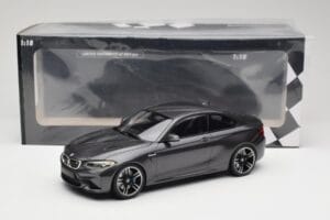 BMW M2 F87 Grey Metallic Minichamps 1:18 155026102 Diecast - image 6 of 6