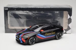 BMW M2 F87 Pace Car Minichamps 1:18 155026106 Diecast - image 6 of 6