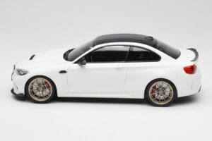 BMW M2 F87 CS Alpine White Gold Wheels Minichamps 1:18 155021020 Diecast - image 3 of 6