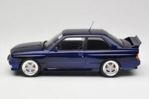 BMW M3 E30 Macau Blue IXO 1:18 18CMC122 Diecast - image 3 of 6