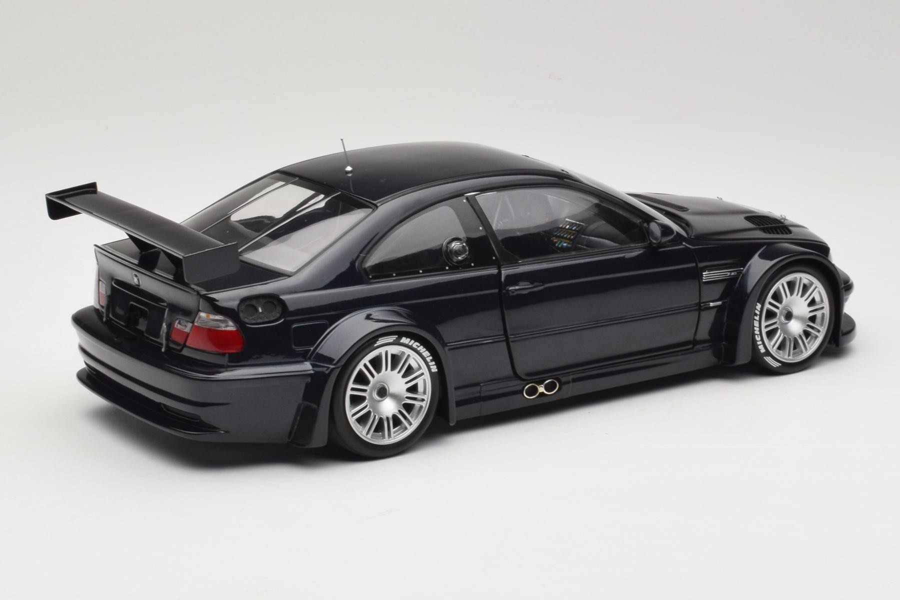 Minichamps BMW M3 E46 GTR Street Carbon Black 1:18