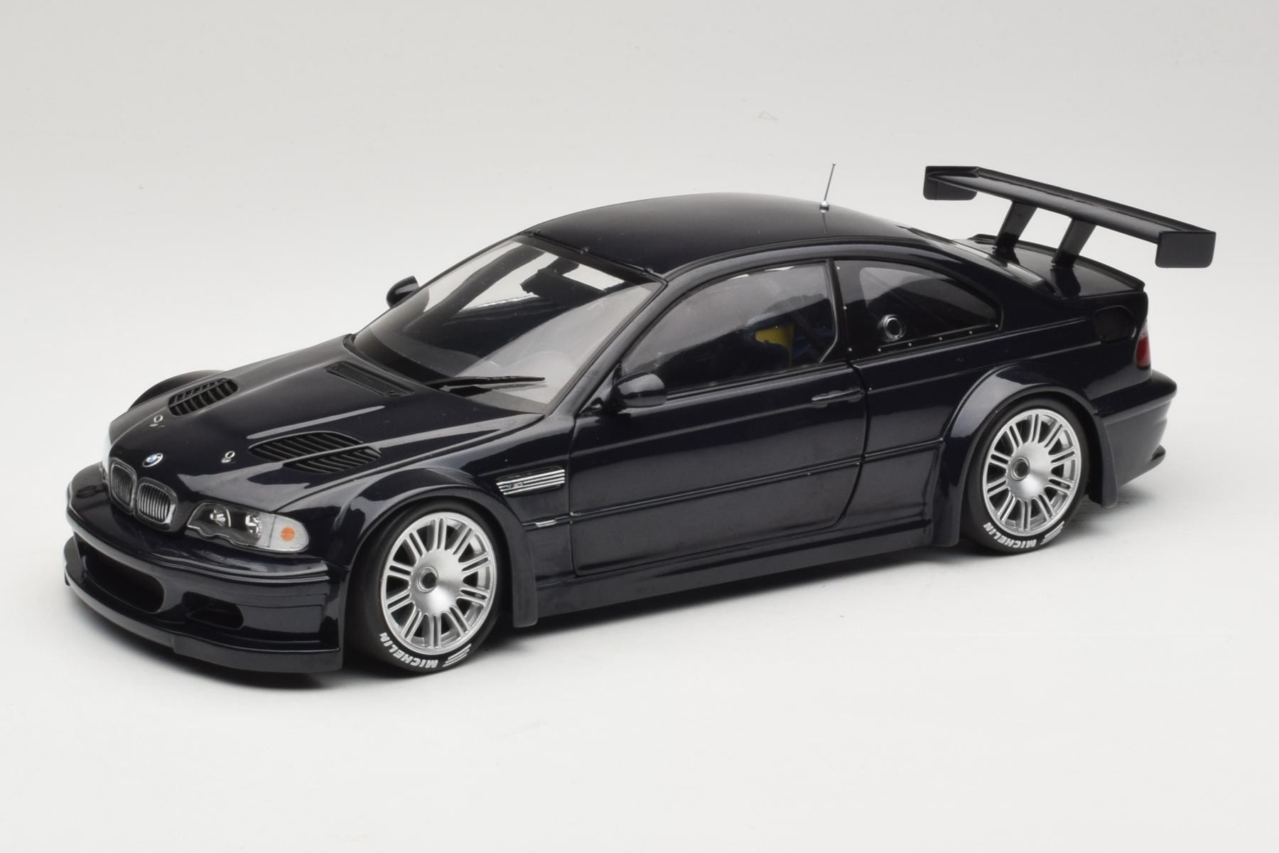 Minichamps BMW M3 E46 GTR Street Carbon Black 1:18