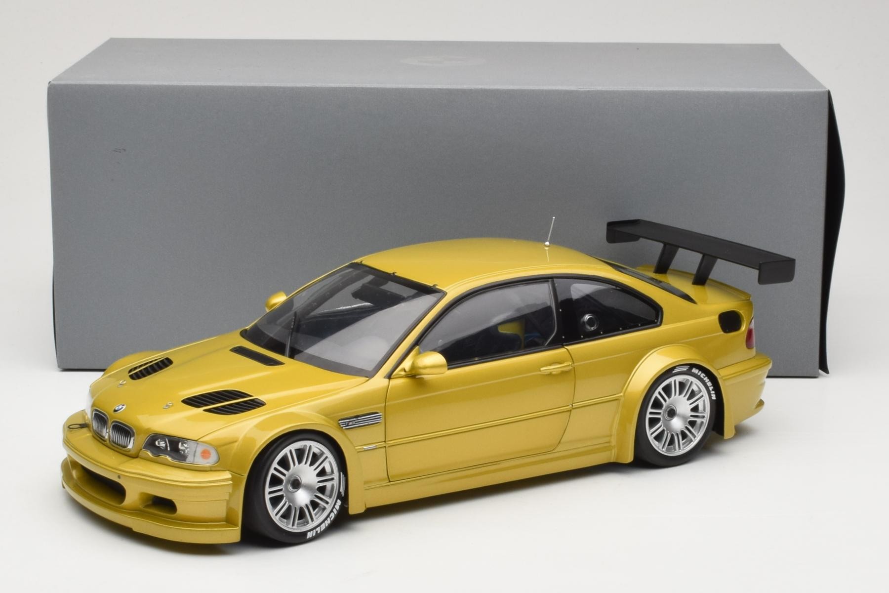 Minichamps BMW M3 E46 GTR Phoenix Yellow 1:18