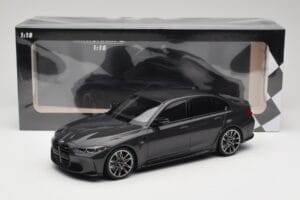 BMW M3 G80 Black Metallic Minichamps 1:18 155020202 Diecast - image 6 of 6
