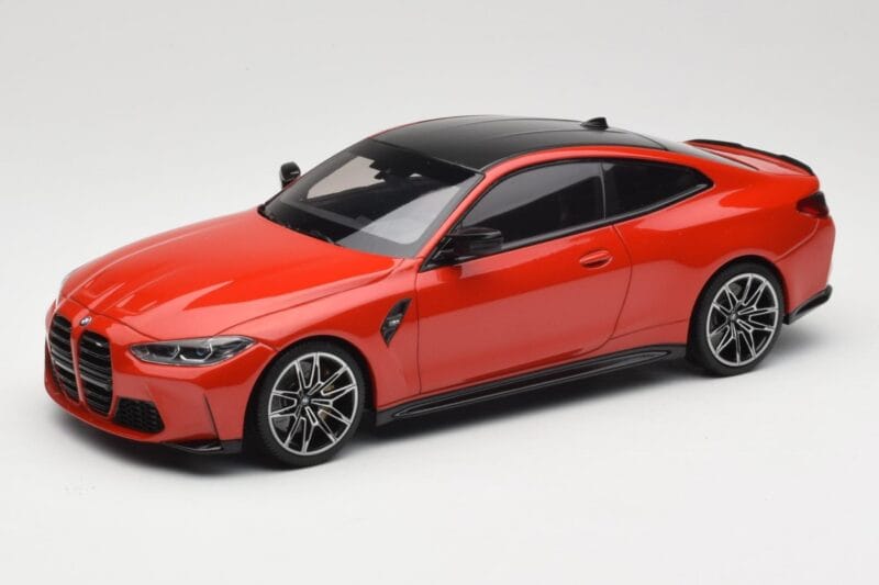 BMW M4 F82 Imola Red Metallic Minichamps 1:18 155020121 Diecast