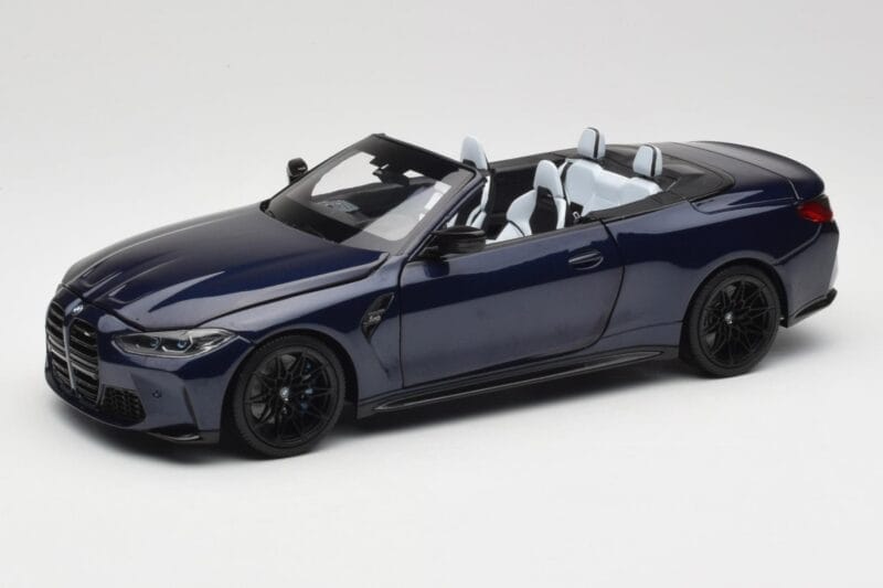BMW M4 G82 Cabriolet Blue Metallic Minichamps 1:18 110021031 Diecast