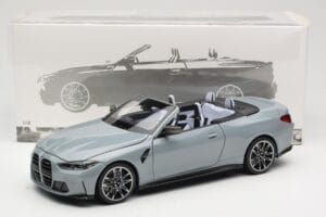 BMW M4 G83 Cabriolet Grey Metallic Minichamps 1:18 110021032 Diecast - image 8 of 8