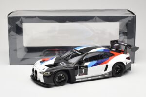 BMW M4 G82 GT3 Presentation 2021 Minichamps 1:18 80435A5D002 Diecast - image 8 of 8