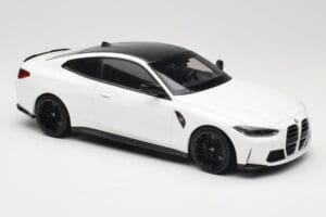 BMW M4 G82 White Minichamps 1:18 155020122 Diecast - image 4 of 6