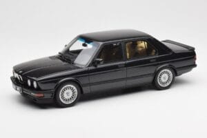 BMW M5 E28 Diamond Black Otto 1:18 OT184 Resin