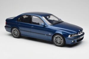 BMW M5 E39 Avus Blue Otto 1:12 G073 Resin - image 4 of 6