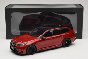 BMW M5 G99 Touring Fire Red GT Spirit 1:18 GT964 Resin - image 6 of 6