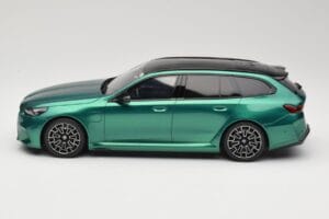 BMW M5 G99 Competition Touring Isle of Man Green GT Spirit 1:18 GT509 Resin - image 3 of 6