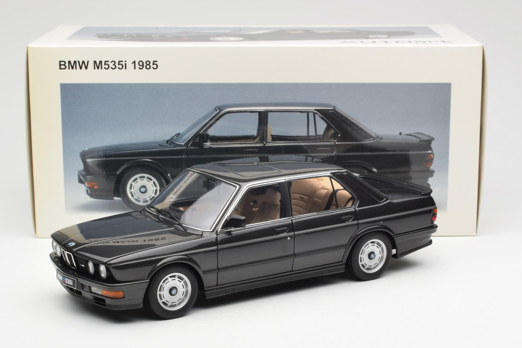 BMW M535i E28 Diamond Black AUTOart 1:18