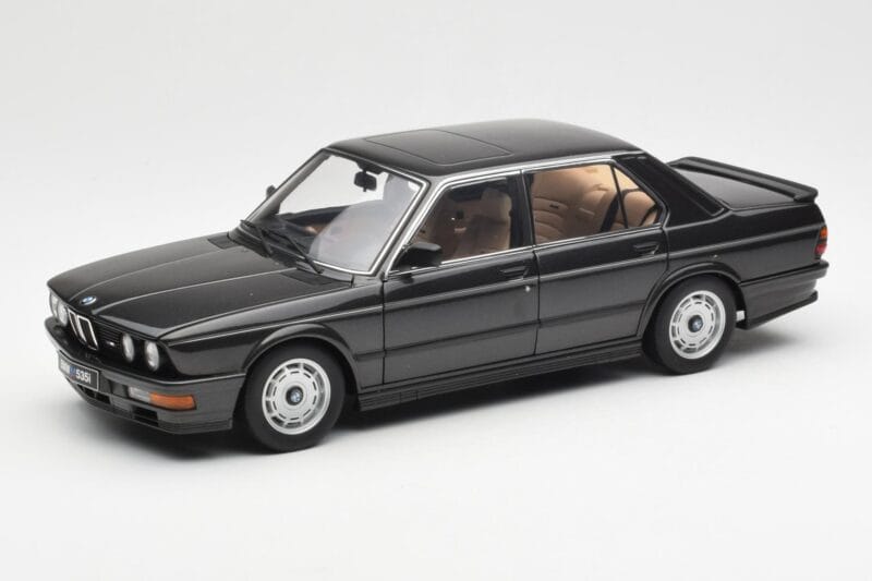 BMW M535i E28 Diamond Black AUTOart 1:18 75162 Diecast